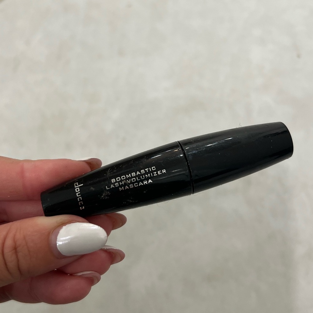 Doucce Bombastic Lash Volumizer Mascara Black